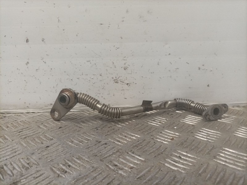 Recambio de tubo turbocompresor para opel insignia berlina cosmo referencia OEM IAM 55566148  