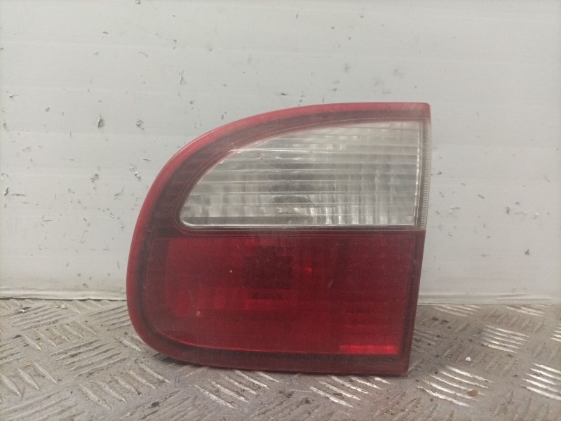 Recambio de piloto trasero derecho para daewoo lanos referencia OEM IAM   