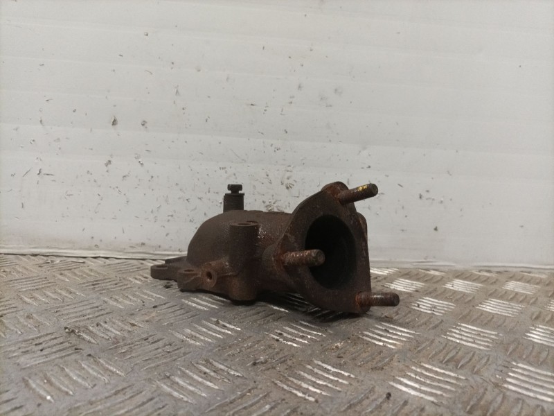 Recambio de salida colector para nissan cabstar e bd30 referencia OEM IAM 1444069T40  