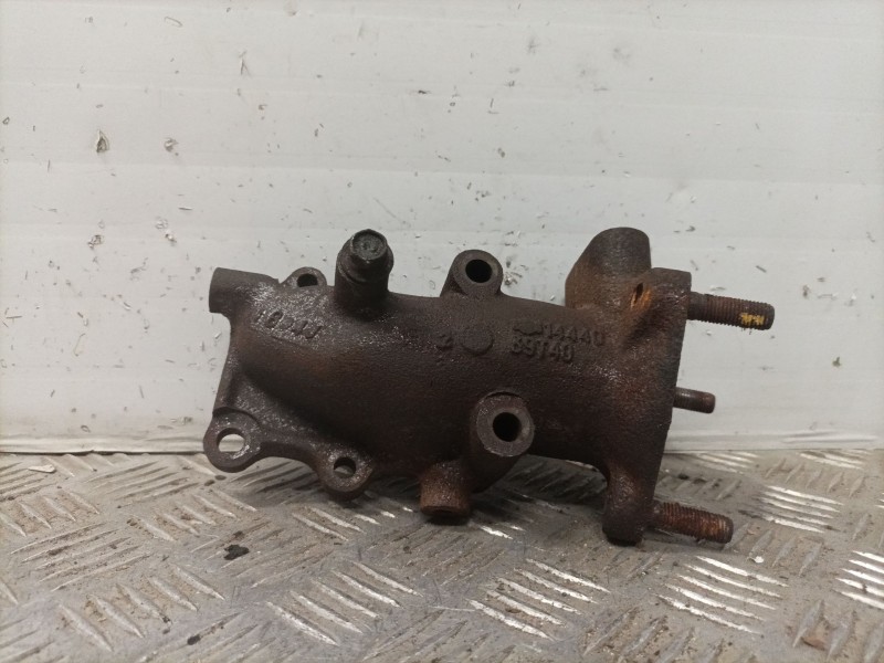 Recambio de salida colector para nissan cabstar e bd30 referencia OEM IAM 1444069T40  