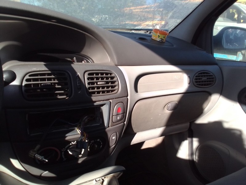 renault megane scenic rxe 1.9dti del año 1999