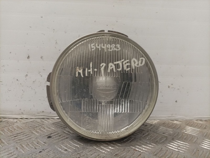 Recambio de faro izquierdo para mitsubishi montero (l040) 2.5 turbodiesel referencia OEM IAM   