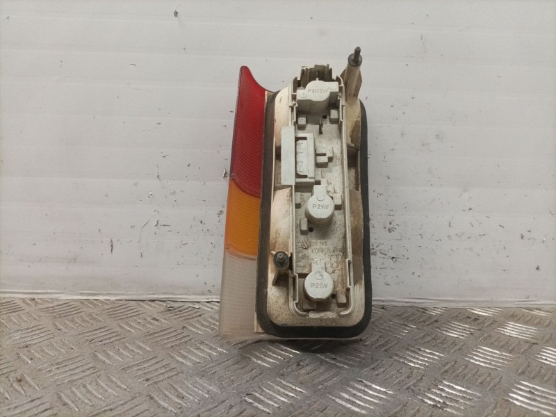 Recambio de piloto trasero derecho para nissan referencia OEM IAM   