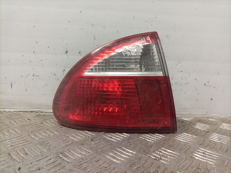 Recambio de piloto lateral izquierdo para seat referencia OEM IAM   