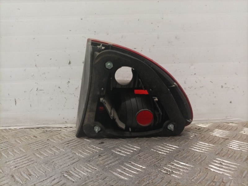 Recambio de piloto lateral izquierdo para seat referencia OEM IAM   