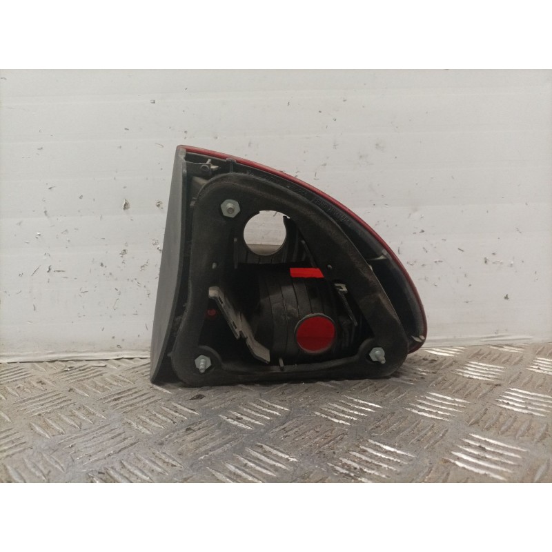 Recambio de piloto lateral izquierdo para seat referencia OEM IAM    Recambio de piloto lateral izquierdo para seat referencia OEM IAM