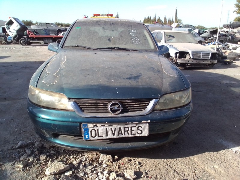 opel vectra c berlina del año 2002