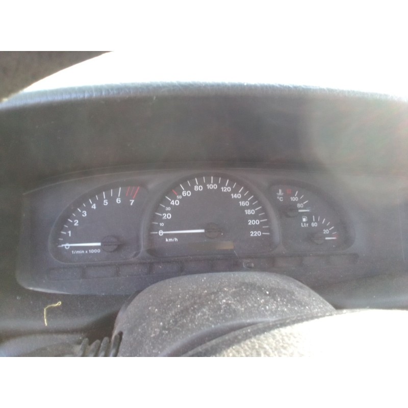 opel vectra c berlina del año 2002