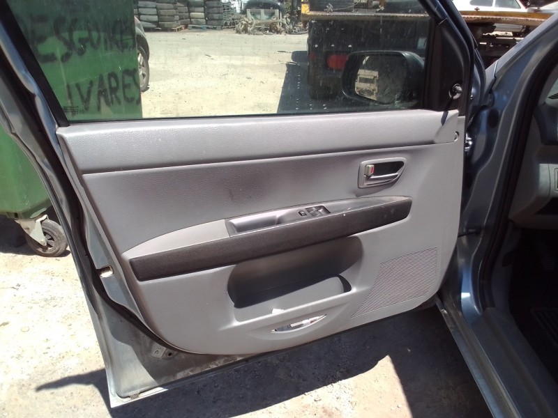 mazda 2 berlina (dy) del año 2003