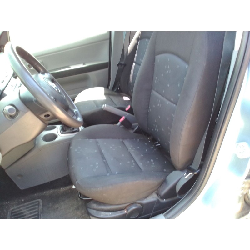 mazda 2 berlina (dy) del año 2003