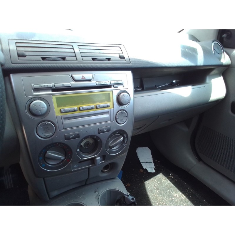 mazda 2 berlina (dy) del año 2003