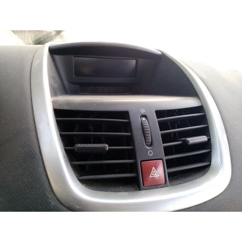 Recambio de rejilla aireadora para peugeot 207 sw referencia OEM IAM   