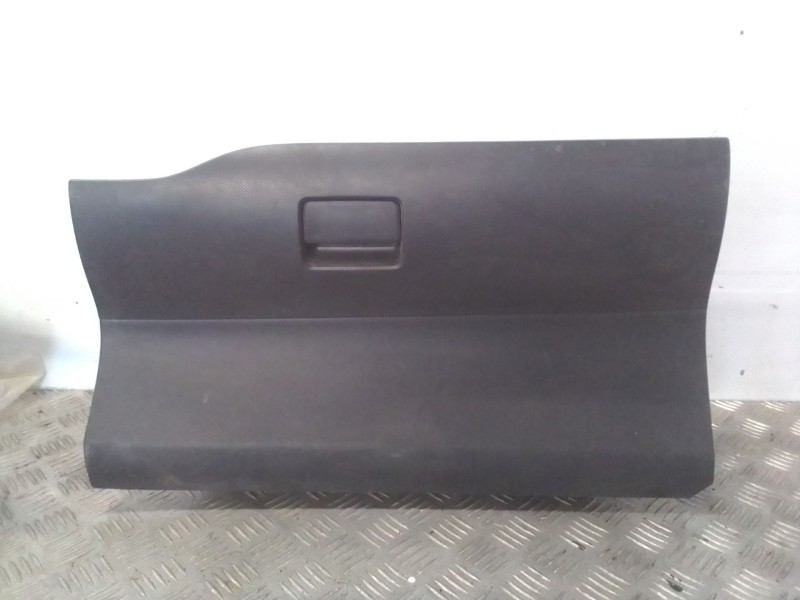 Recambio de guantera para toyota auris referencia OEM IAM 5555202130  