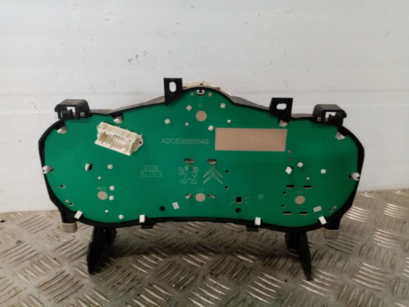 Recambio de cuadro instrumentos para peugeot 207 sw referencia OEM IAM 9662904080  