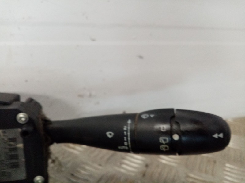 Recambio de com2000 para peugeot 207 sw referencia OEM IAM 96657274XT  