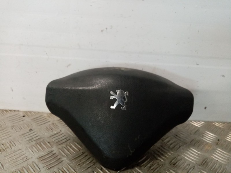 Recambio de airbag delantero izquierdo para peugeot 207 sw referencia OEM IAM 96701085ZD  