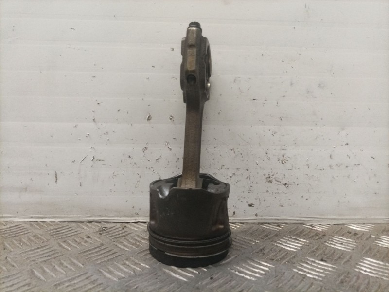 Recambio de piston para opel insignia berlina 2.0 cdti cat referencia OEM IAM   