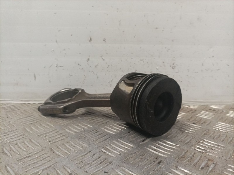 Recambio de piston para opel insignia berlina 2.0 cdti cat referencia OEM IAM   