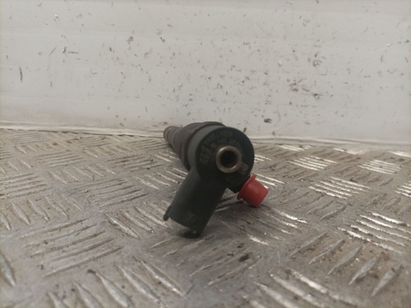 Recambio de inyector para opel insignia berlina cosmo referencia OEM IAM 0445110327  