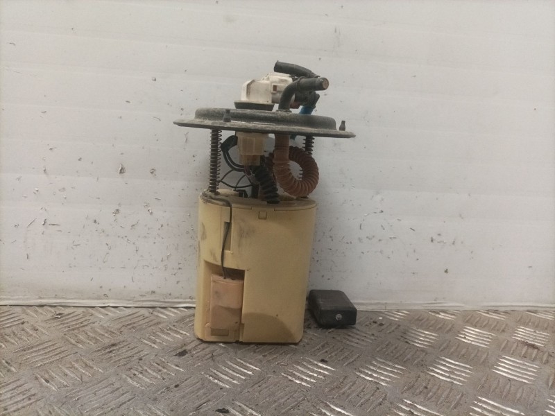 Recambio de aforador para kia sephia ll referencia OEM IAM K2NC1335Z F00T058506 