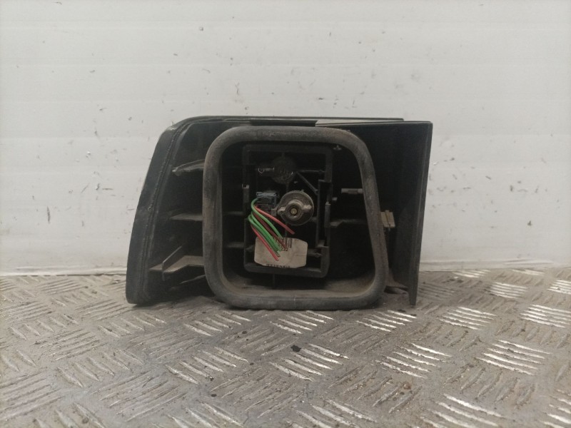 Recambio de piloto trasero derecho para citroen xantia berlina referencia OEM IAM   