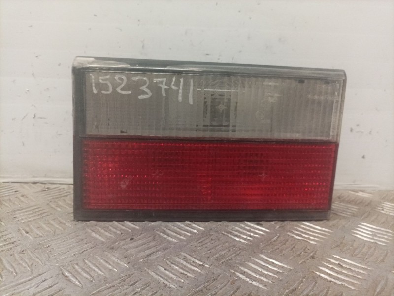 Recambio de piloto trasero derecho para citroen xantia berlina referencia OEM IAM    Recambio de piloto trasero derecho para citroen xantia berlina referencia OEM IAM