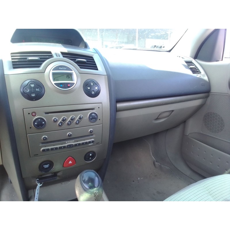 renault megane ii coupe/cabrio del año 2003