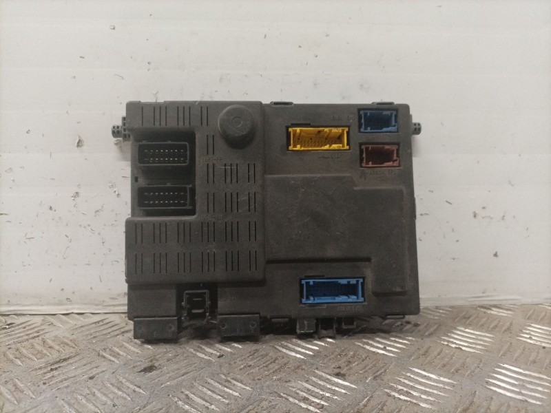 Recambio de caja reles / fusibles para citroen xsara berlina 1.9 d sx referencia OEM IAM 73007612 9645148880 BS1N7BOITED3