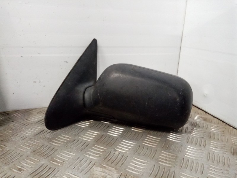 Recambio de retrovisor izquierdo para nissan primera berlina (p11) referencia OEM IAM E11015334  