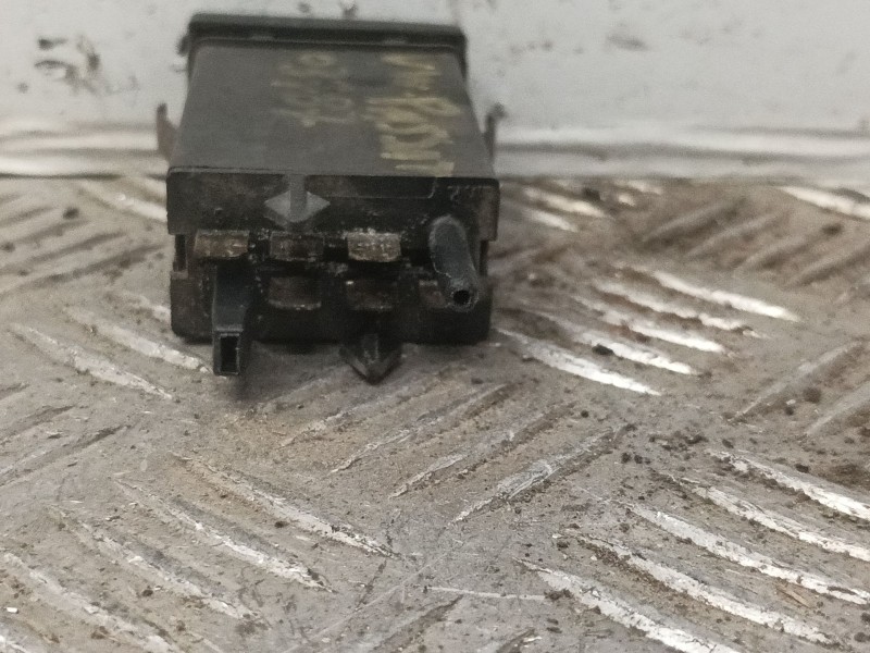 Recambio de interruptor calefaccion luna trasera para volkswagen passat berlina (3b2) básico referencia OEM IAM 3B0959621B  