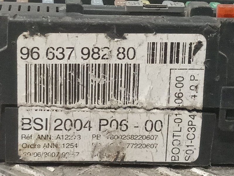 Recambio de caja reles / fusibles para peugeot 207 referencia OEM IAM 9663798280 BSI  Recambio de caja reles / fusibles para peugeot 207 referencia OEM IAM 9663798280 BSI