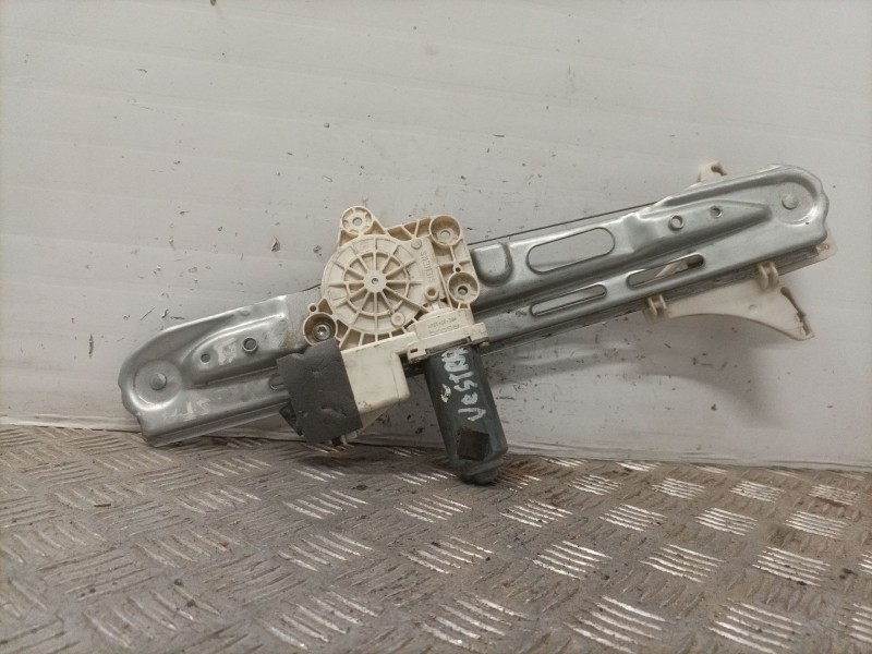 Recambio de mando elevalunas delantero derecho para opel vectra c berlina comfort referencia OEM IAM 24451522  