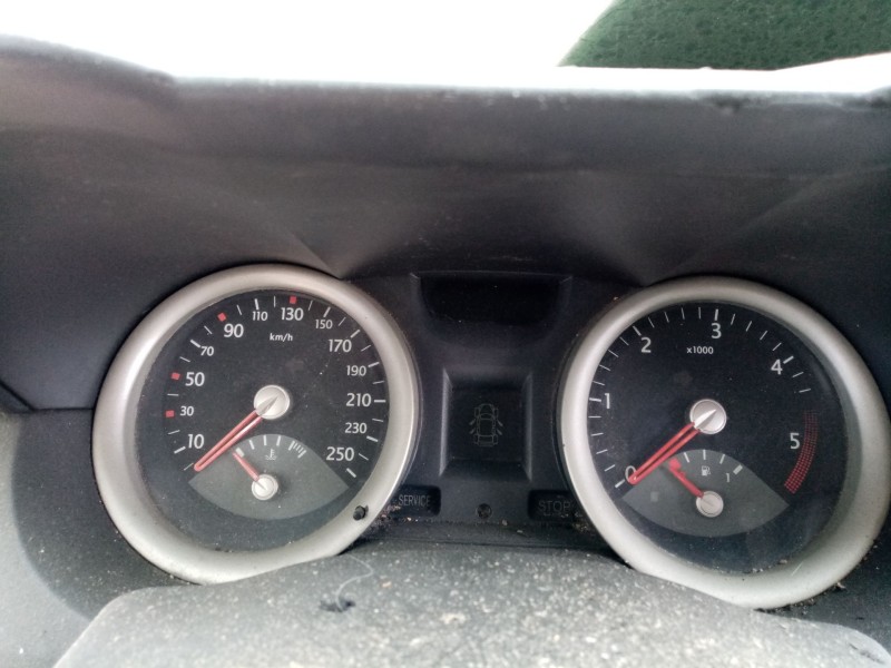 Recambio de cuadro instrumentos para renault megane ii berlina 5p referencia OEM IAM 8200364015  