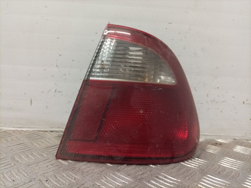 Recambio de piloto trasero derecho para seat referencia OEM IAM   