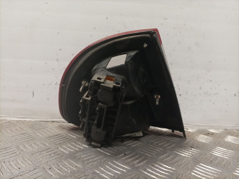 Recambio de piloto trasero derecho para seat referencia OEM IAM   