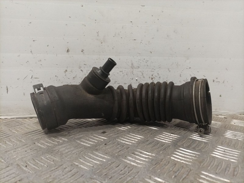 Recambio de tubo intercooler para toyota auris referencia OEM IAM 1788133060  