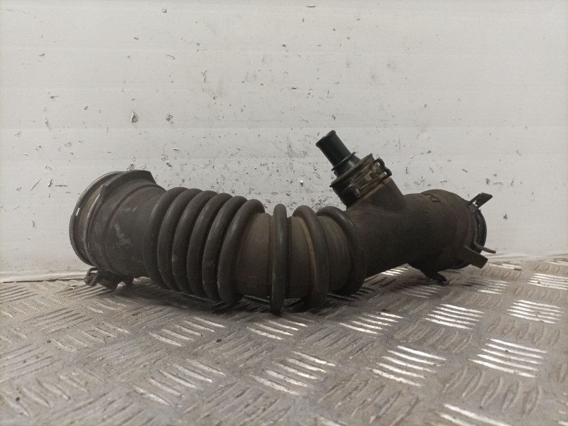 Recambio de tubo intercooler para toyota auris referencia OEM IAM 1788133060  