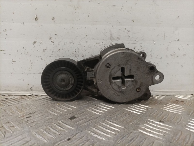 Recambio de tensor correa auxiliar para toyota auris referencia OEM IAM   