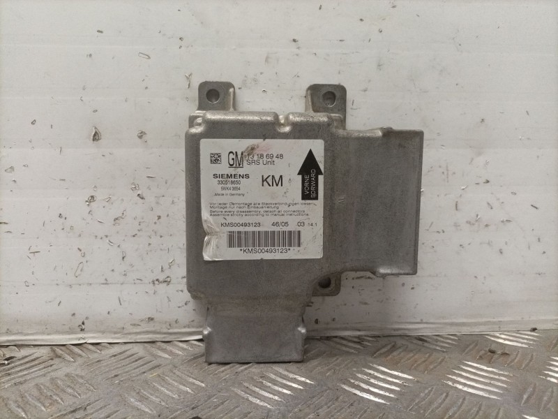 Recambio de centralita airbag para opel vectra c berlina elegance referencia OEM IAM 13186948 330518650 