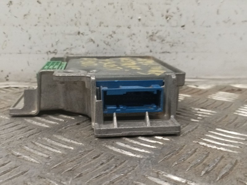 Recambio de centralita airbag para opel vectra c berlina elegance referencia OEM IAM 13186948 330518650 