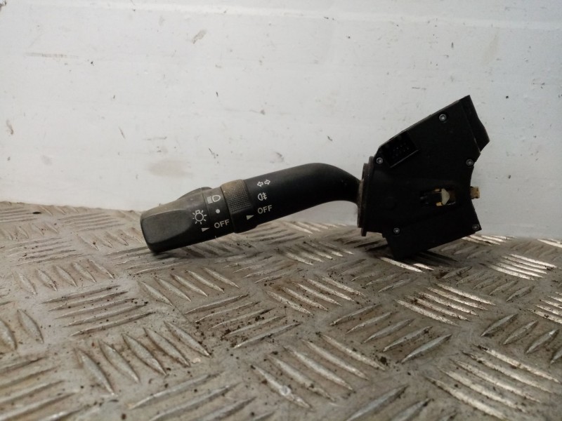 Recambio de mando luces para mazda 2 berlina (dy) referencia OEM IAM 01142500  