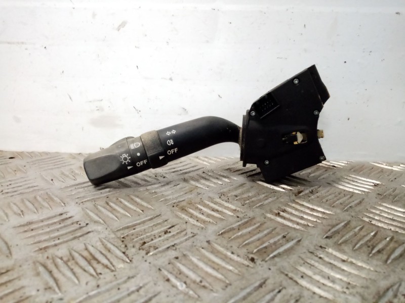 Recambio de mando luces para mazda 2 berlina (dy) referencia OEM IAM 01142500  