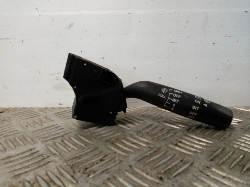 Recambio de mando limpia para mazda 2 berlina (dy) referencia OEM IAM 01242500  