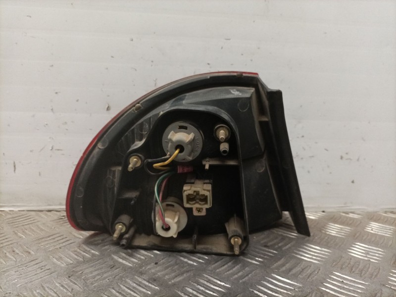 Recambio de piloto trasero derecho para daewoo lanos referencia OEM IAM   