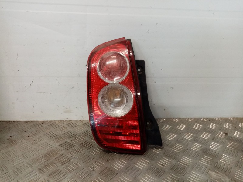 Recambio de piloto trasero izquierdo para nissan micra (k12e) referencia OEM IAM   