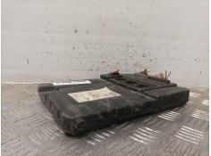 Recambio de caja reles / fusibles para renault megane ii berlina 5p referencia OEM IAM 8200366026   2