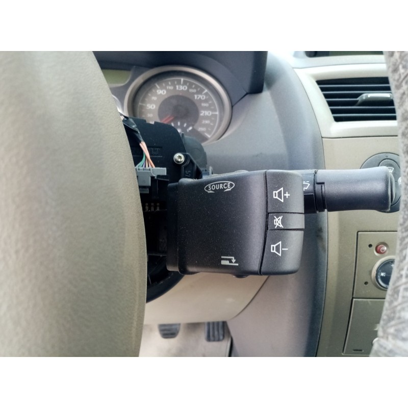 Recambio de mando control radio para renault megane ii coupe/cabrio referencia OEM IAM 0  