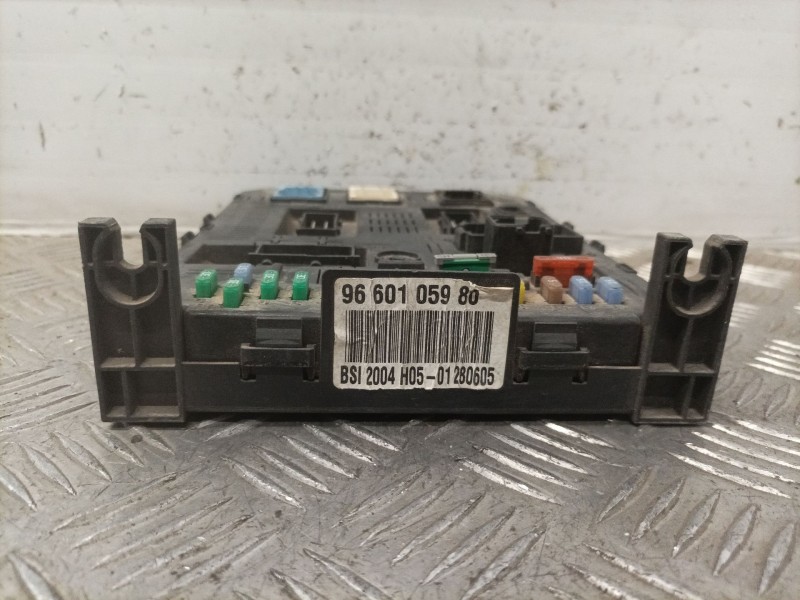 Recambio de caja reles / fusibles para peugeot 307 (s1) referencia OEM IAM 9660105980 216760315B-281133458A 