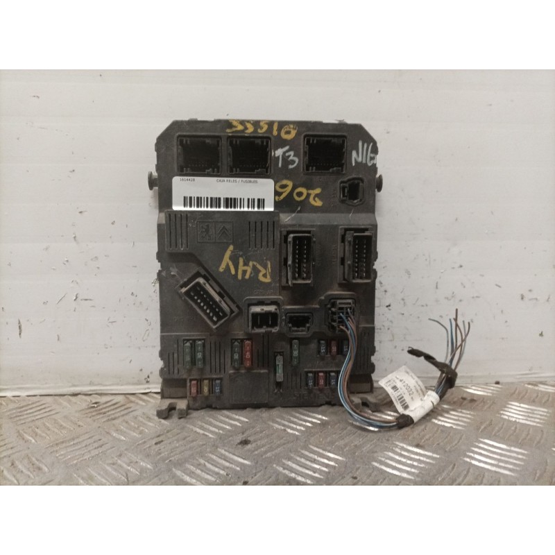 Recambio de caja reles / fusibles para peugeot 206 berlina referencia OEM IAM 9646777380 S118085210E 