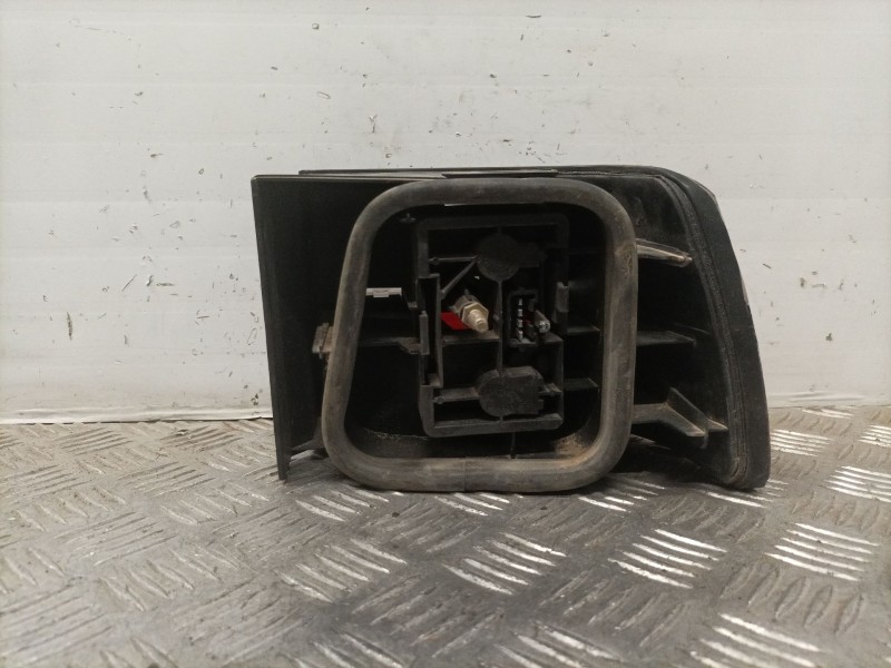 Recambio de piloto trasero izquierdo para citroen xantia berlina 1.6 sx referencia OEM IAM   